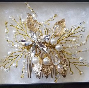Gold rhinestone pearl floral hair clip